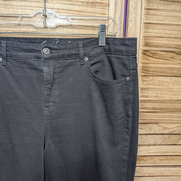 Gloria Vanderbilt Jeans Black Straight-Leg All Around Slimming Effect Size 12 - Picture 6 of 14